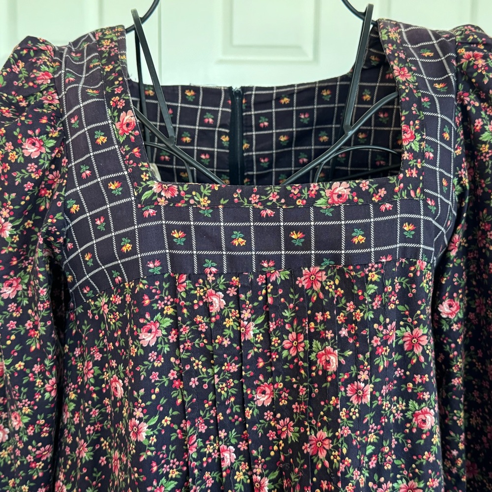 Vintage 1980’s Chic Long Sleeve Floral Dress - Picture 3 of 11